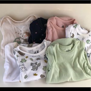 H&M size 2–4M longsleeve assorted onesie bundle